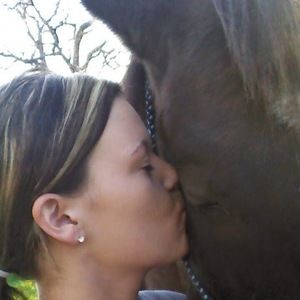 Meet your Posher, Brooke